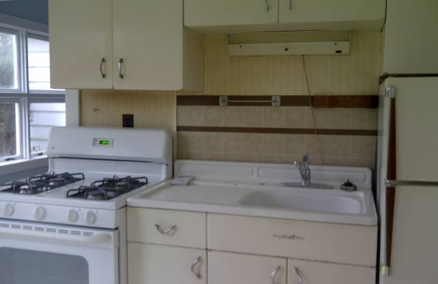 358 East Elmwood Ave.Apt. 1 - 358 East Elmwood Avenue, Chautauqua County, NY 14733