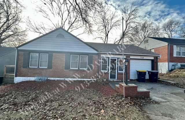 Updated 3 bed 2 bath home in Waldo-Available NOW!! photos photos