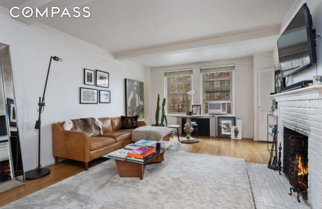 302 West 12th Street photos photos