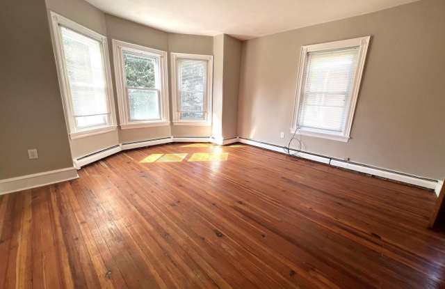 508 W HARVEY Street Gallery 4