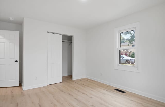 2034 Dunbar Dr Gallery 2