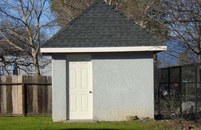 4 Bedroom in Ravenwood Subdivision Gallery 4