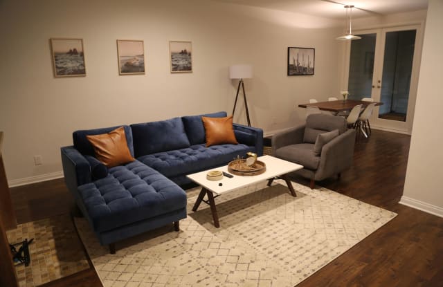 11033 Massachusetts Ave - 11033 W Massachusetts Ave, Los Angeles, CA 90025