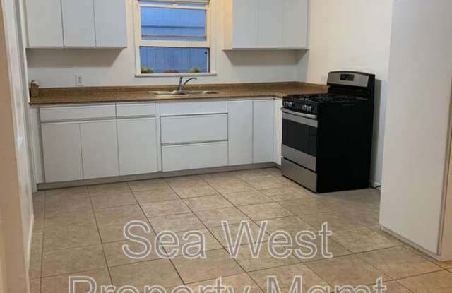 123 W Jason St photos photos
