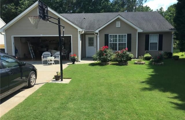 1175 Hillcrest Glenn Circle - 1175 Hillcrest Glenn Circle, Sugar Hill, GA 30518