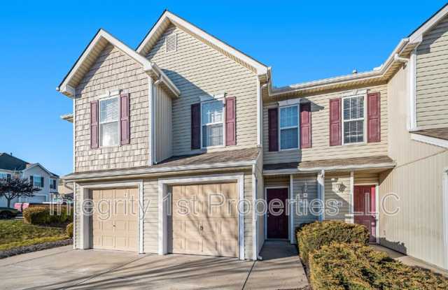 8887 North Helena Avenue - 8887 North Helena Avenue, Kansas City, MO 64154