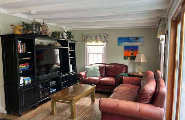 804 Evergreen Walk Gallery 3