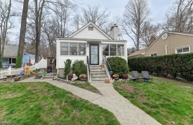65 Kraft Pl - 65 Kraft Place, Ringwood, NJ 07456