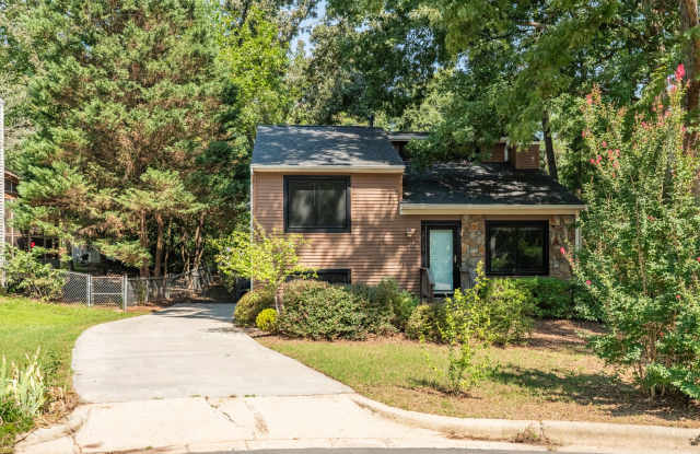 3-Bedroom with Expansive Yard in Raleigh, NC photos photos 3-Bedroom with Expansive Yard in Raleigh, NC photos photos