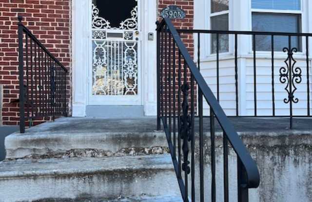 3 Bedroom Home with Basement and yard photos photos