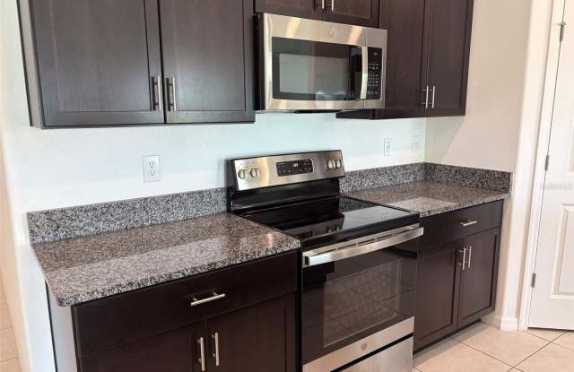 5487 BLUE AZURE Drive Gallery 4
