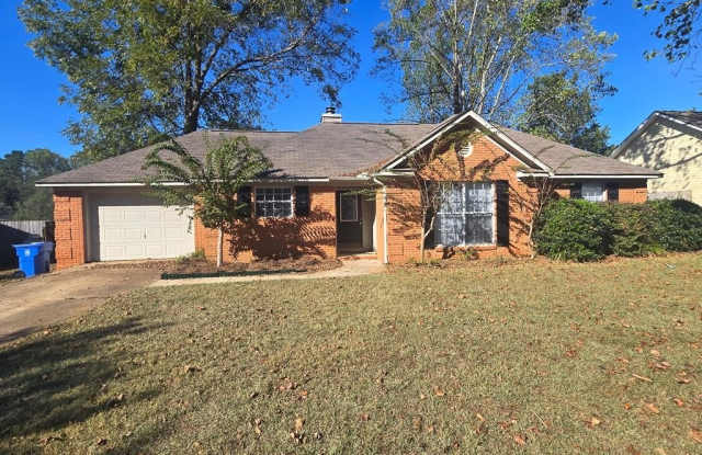 111 Bartlet Ln - 111 Bartlet Lane, Dothan, AL 36305