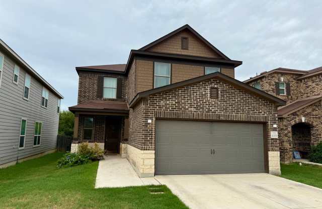 Beautiful 3-bedroom, 3-bathroom home in South San Antonio! photos photos