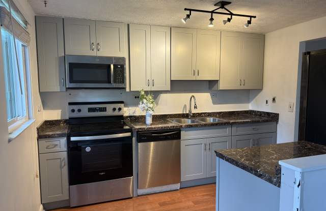 1770 Minturn Drive photos photos