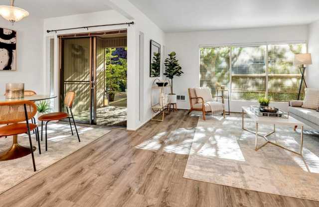 Downtown Bellevue 2 Bedroom 1.5 Bath 2 story Condo - 860 100th Avenue Northeast, Bellevue, WA 98004