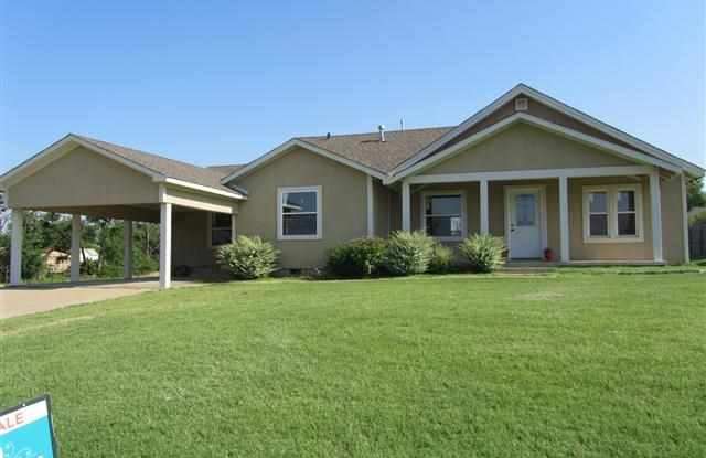 203 E COLE - 203 East Cole Road, Fletcher, OK 73541