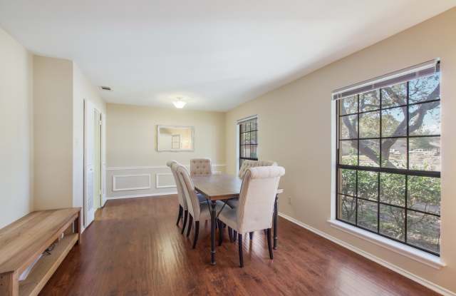 15302 Artesian Oaks St Gallery 4