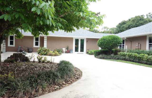 17576 Bridle Court Guest House - 17576 Bridle Court, Jupiter Farms, FL 33478
