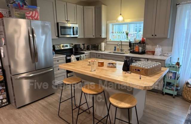 68 South Union - A Gallery 4