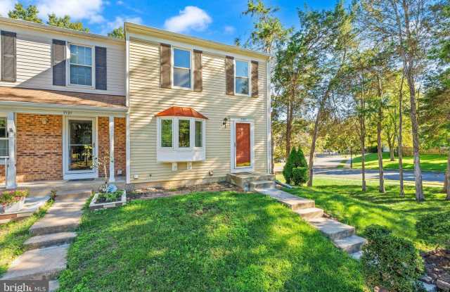 7123 DIJOHN COURT Drive Gallery 4