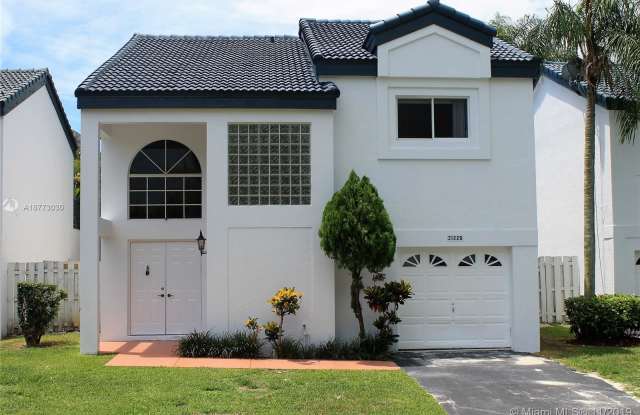 21220 NE 3rd Ct Gallery 2