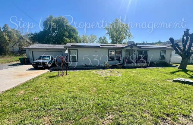 Charming 3 Bedroom Willow Springs Retreat Near Lake, Park & Clubhouse with Solar! photos photos