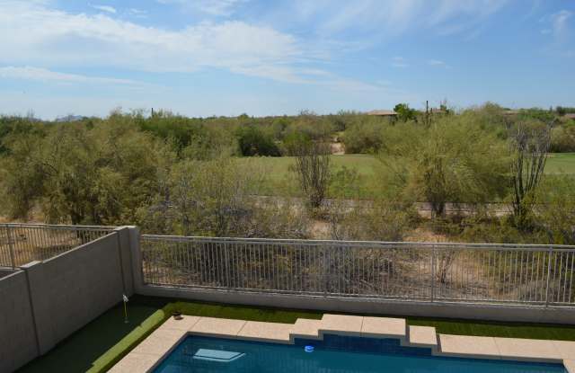 4319 E Smokehouse Trl Gallery 2
