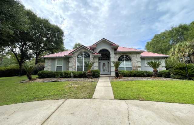 Country Living in the City limits photos photos