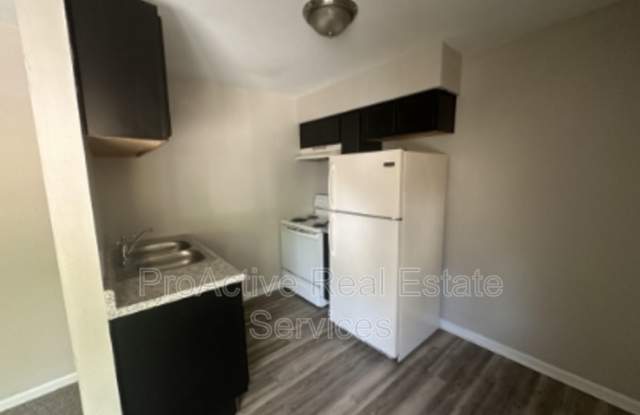 1436 Picadilly Street - H photos photos