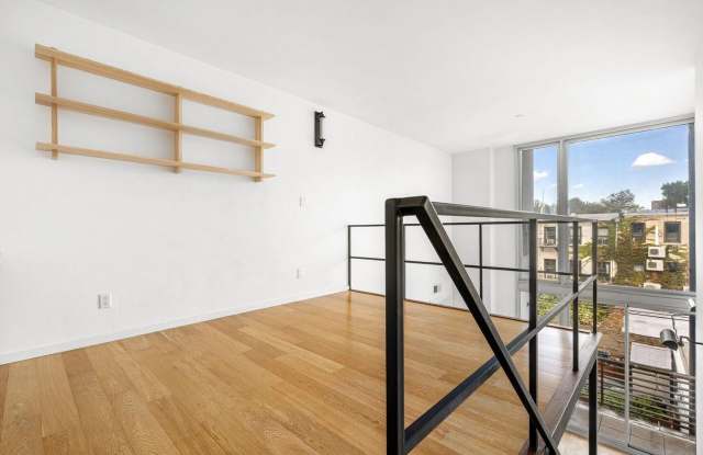 925 PACIFIC Street unit: 204 Gallery 3
