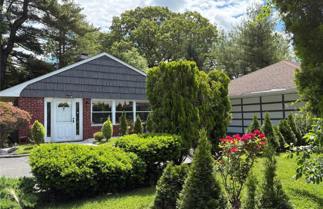 405 I U Willets Road photos photos