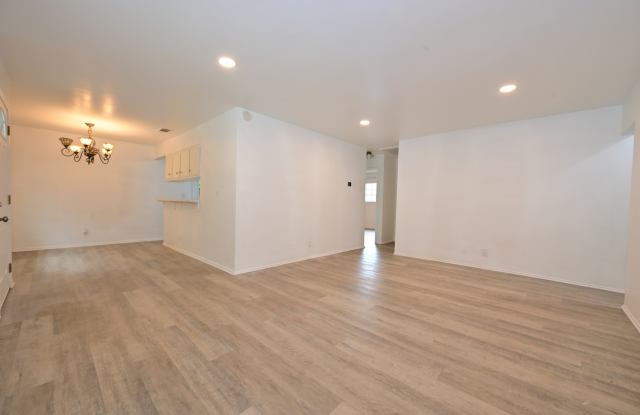153 W Green St photos photos