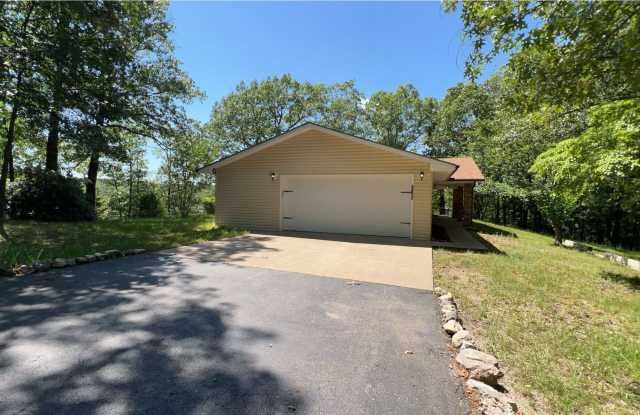 Single Family Home Close to FLW photos photos
