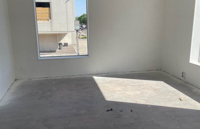 401 S Second Street Gallery 4