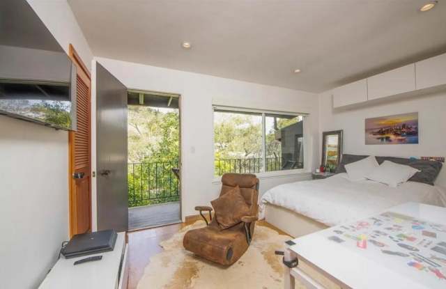 1411 Casa Buena Dr. Gallery 4