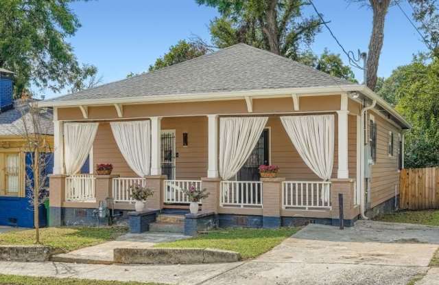 18 Booker Street NW photos photos