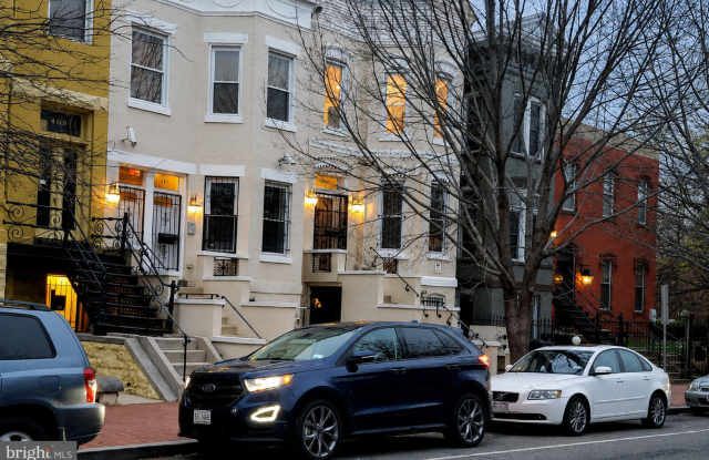 Updated One-Bedroom with In-Unit Laundry and Private Porch Near Shaw photos photos