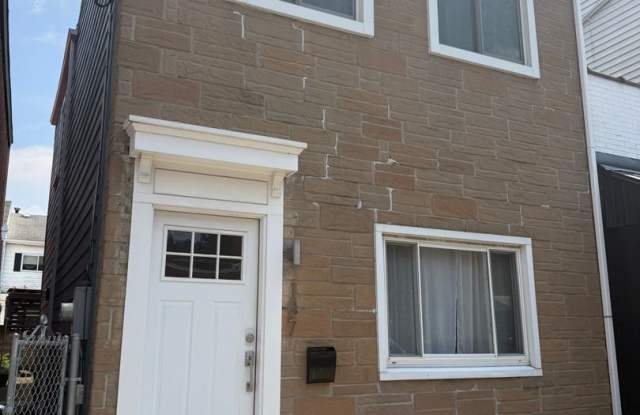 2-story Townhouse in Pittsburgh photos photos