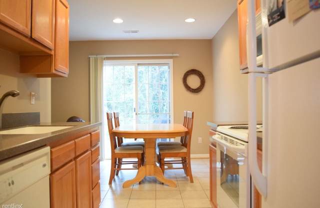 129 Waterbury Court Gallery 3