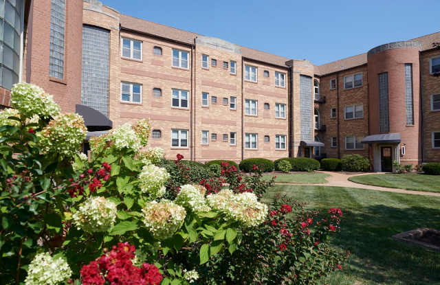 5825 Lindenwood Ave 2N | Southcityspaces.com | photos photos 5825 Lindenwood Ave 2N | Southcityspaces.com | photos photos