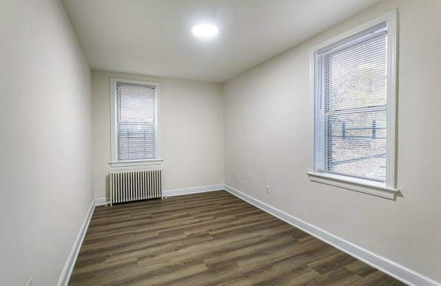 Somerset & Sheridan Apartment Homes Gallery 2