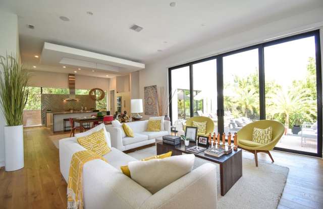 5 Leslie Terrace Gallery 2