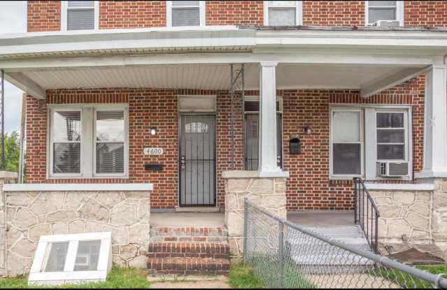 Spacious 3-Bedroom Townhome in Baltimore Gallery 1
