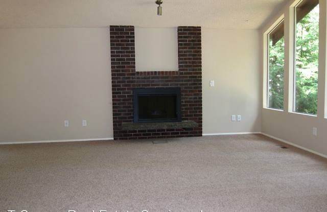 17313 Mink Road Gallery 2