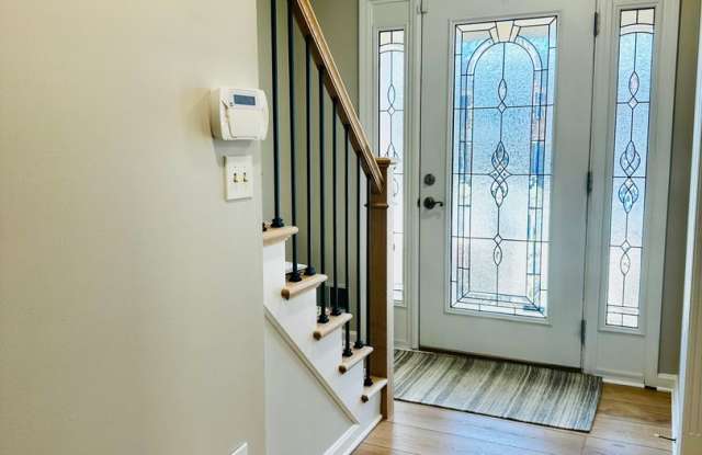 Spacious beautiful home in St Regis Park Gallery 3