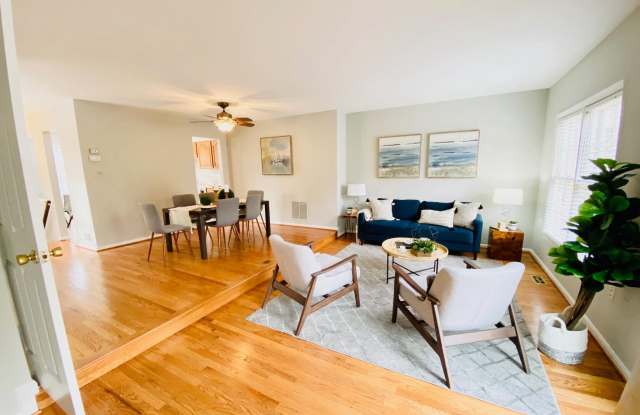 4260 SLEEPY LAKE DRIVE Gallery 2