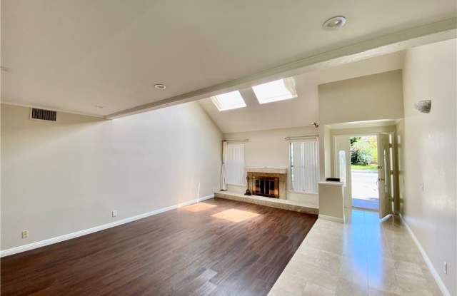 18211 Santa Lauretta Street Gallery 2