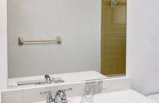 1718 Juno Road Gallery 4