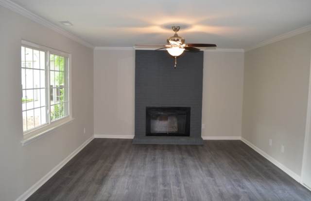 8530 Castle Pine Court Gallery 4