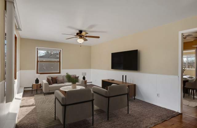 526 8th Ave S photos photos